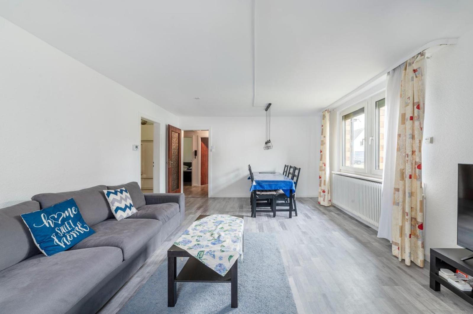 Cozy Villa With Garden, Balcony And Parking Area In Duesseldorf Екстериор снимка