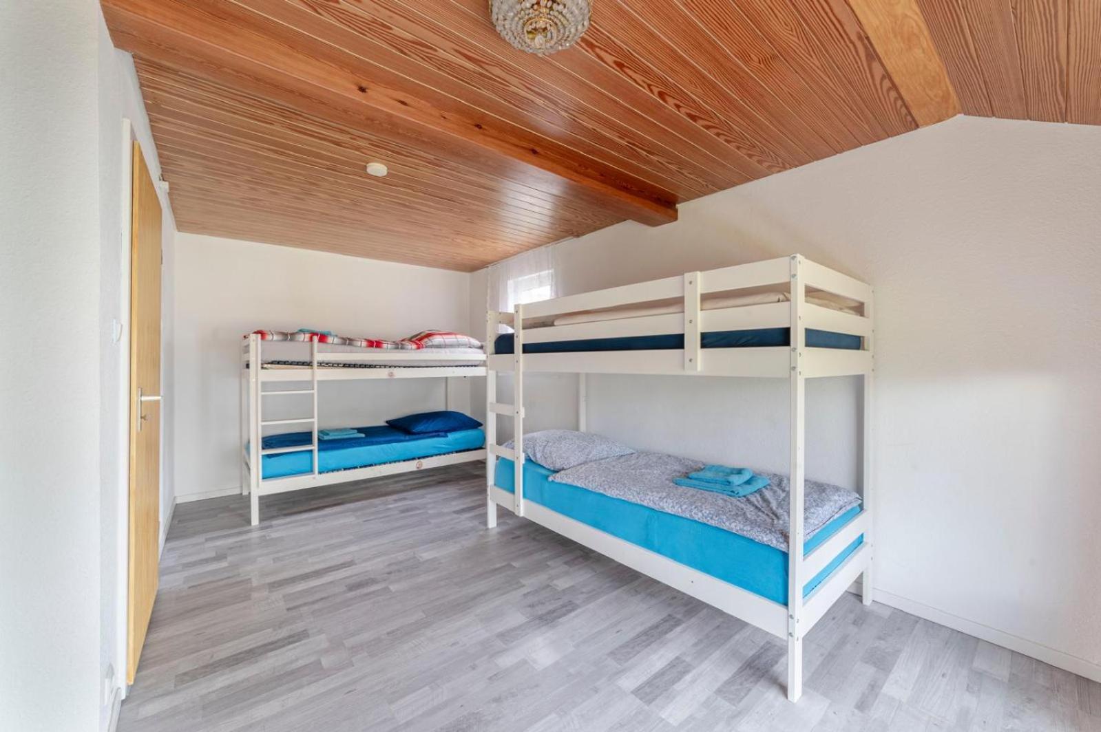 Cozy Villa With Garden, Balcony And Parking Area In Duesseldorf Екстериор снимка